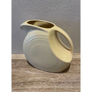 Vintage FIESTA IVORY / LIGHT YELLOW 7 1/2" DISC WATER PITCHER